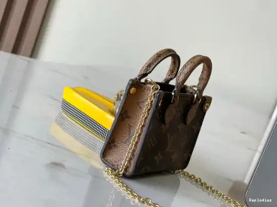 Rep ladies ONTHEGO VUITTON LOUIS MICRO-8.5*3.5*10.5CM 0501
